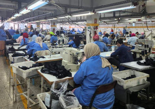 Scaling Smart: From 100 to 1,000 Pieces Without Losing Your Brand’s Soul