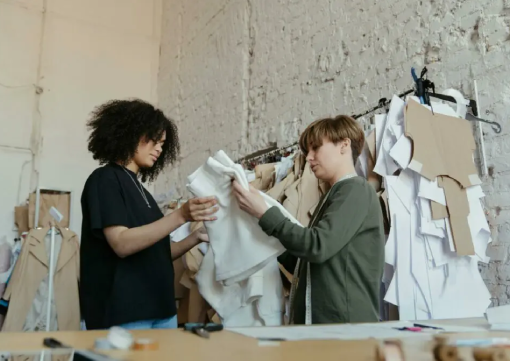 EU’s New EPR Law for Textiles: What It Means for Fashion Brands and How Deepwear Helps You Prepare